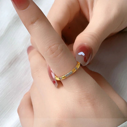 Claudia Cubic Zirconia Band Ring || DV134