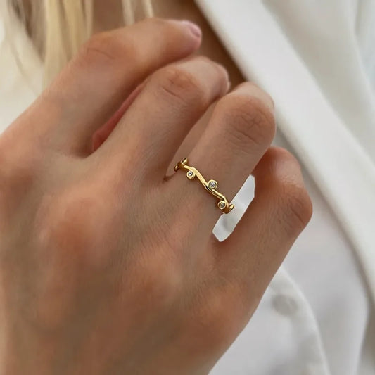 Golden Wave Diamond Ring  || DV111
