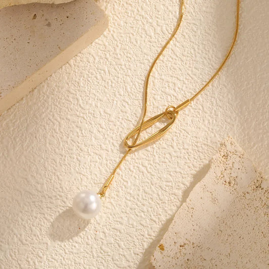 Lune Drop Necklace || DV83
