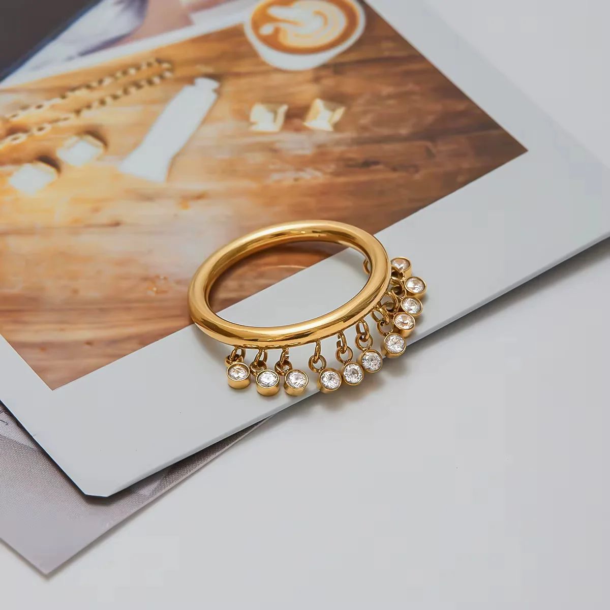 Dangle Charm Ring || DV204