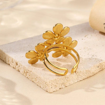 Blossom Cluster Ring || DV206